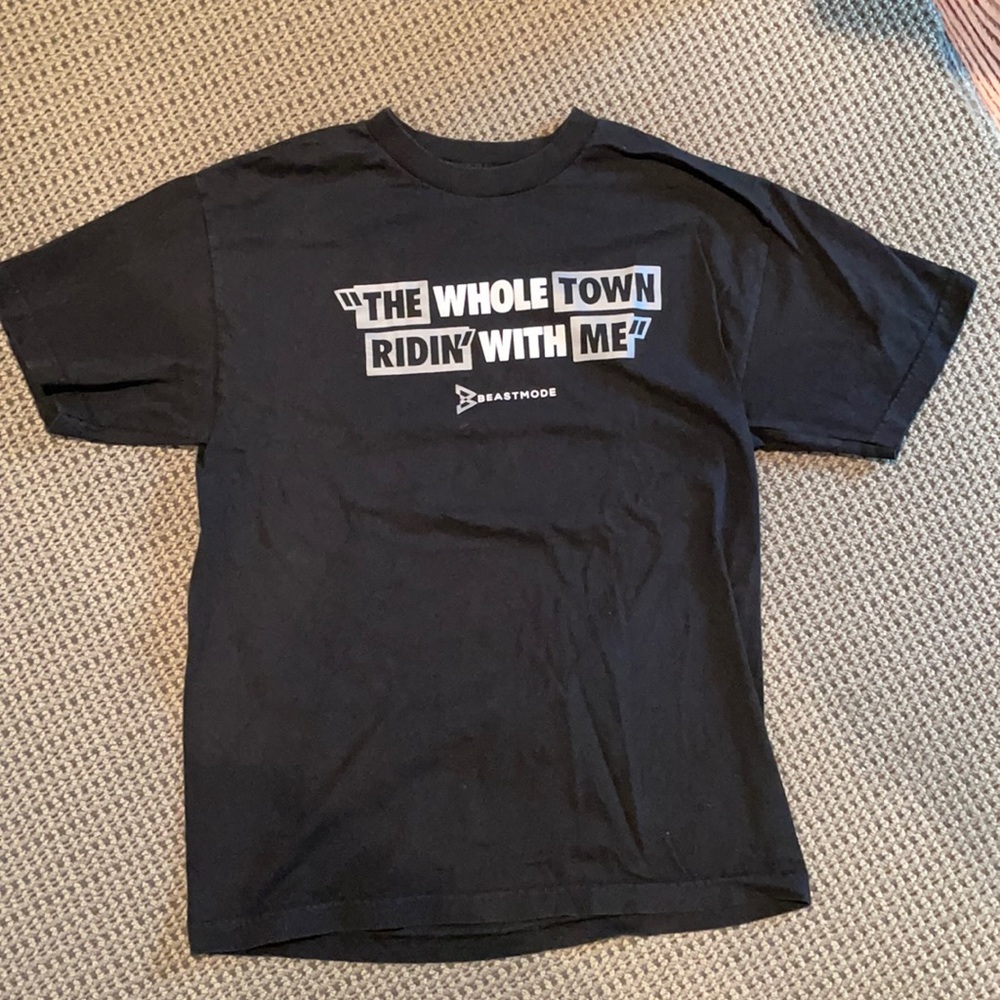 Marshawn Lynch x DraftKings t-shirt